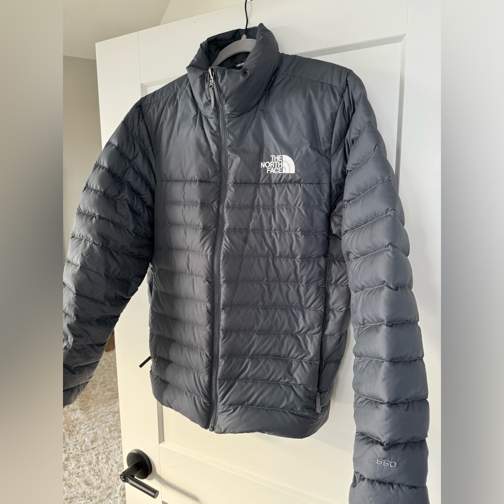 Price negotiable. Northface Grey Puffer Men’s M